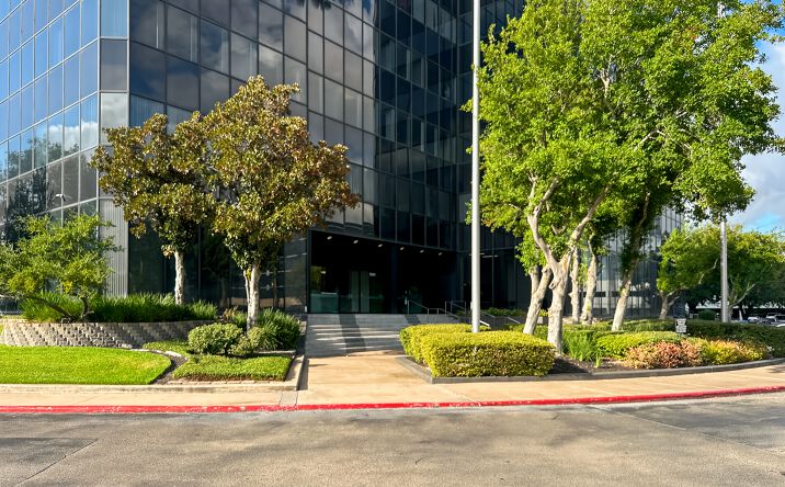 Pictures of Office property located at 13201 Northwest Fwy, Houston, TX 77040 for lease - image #1