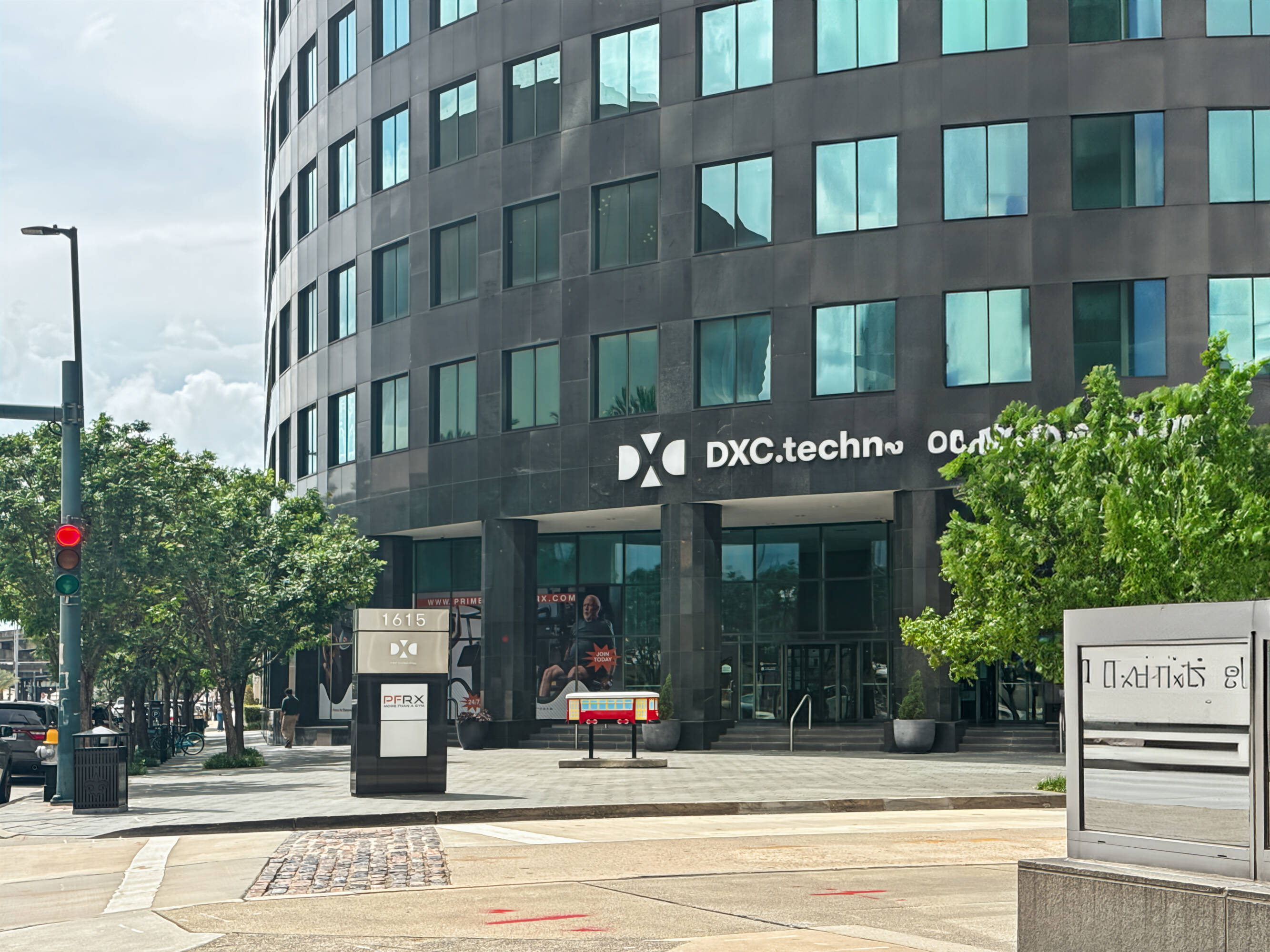 2877040