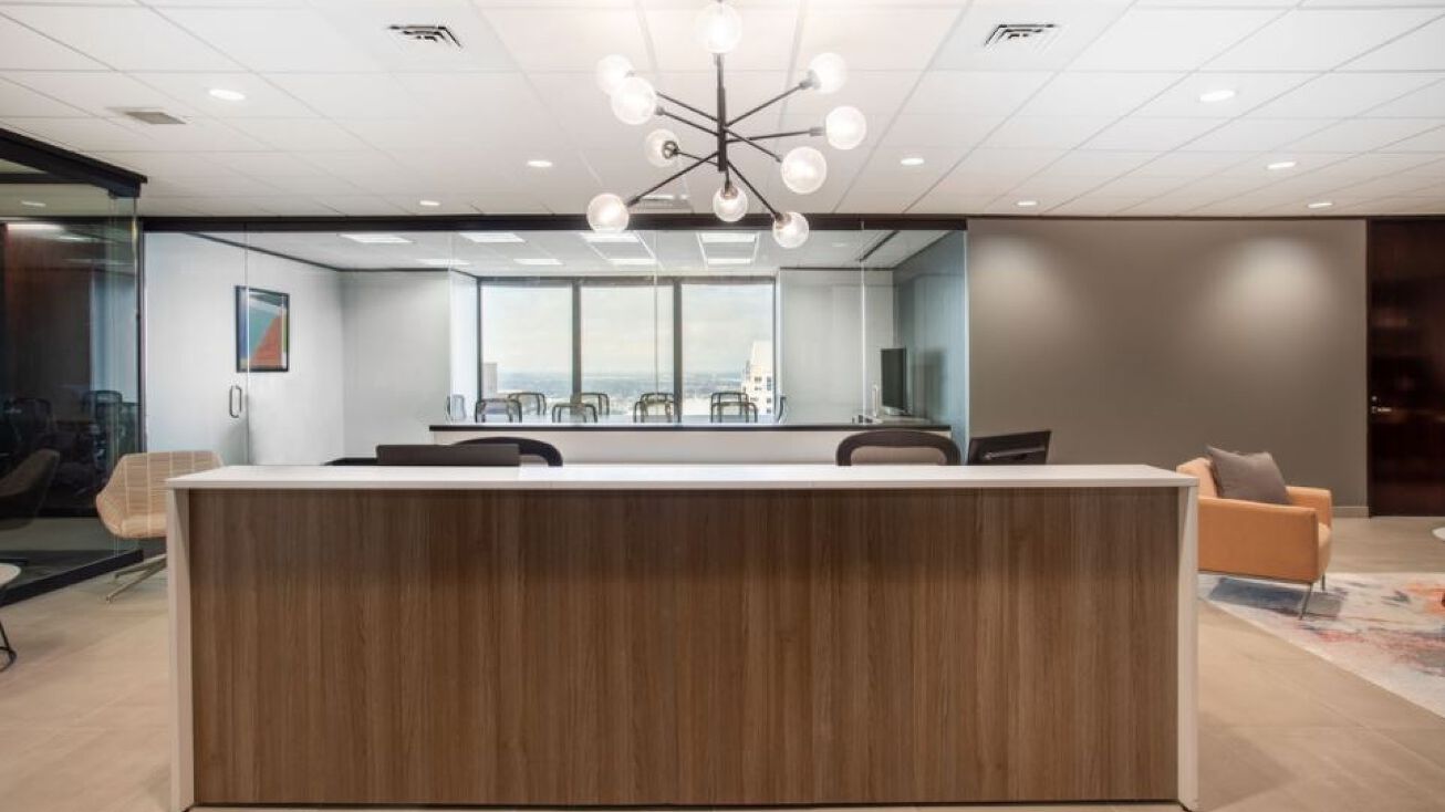 1100 Poydras Street Suite 2900, New Orleans, LA 70163 - Office Space