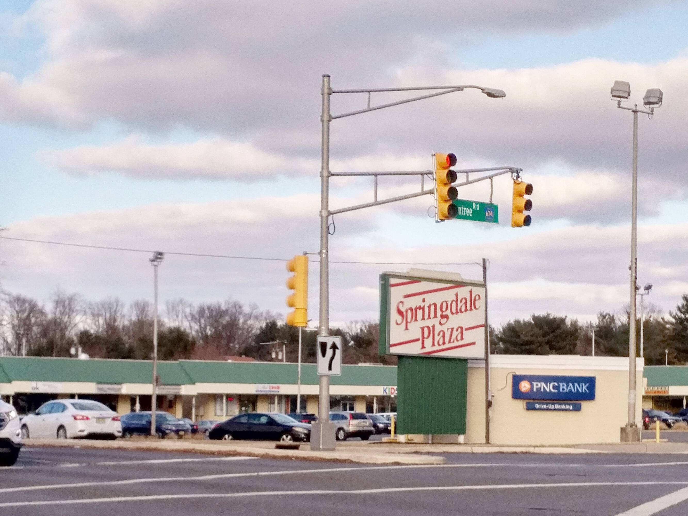 1900 Greentree Rd, Cherry Hill, NJ 08003