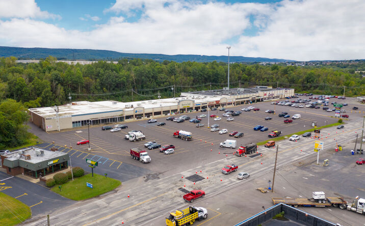 Pictures of Retail property located at 2261 Sans Souci Parkway, Wilkes-Barre, PA 18706 for lease - image #1