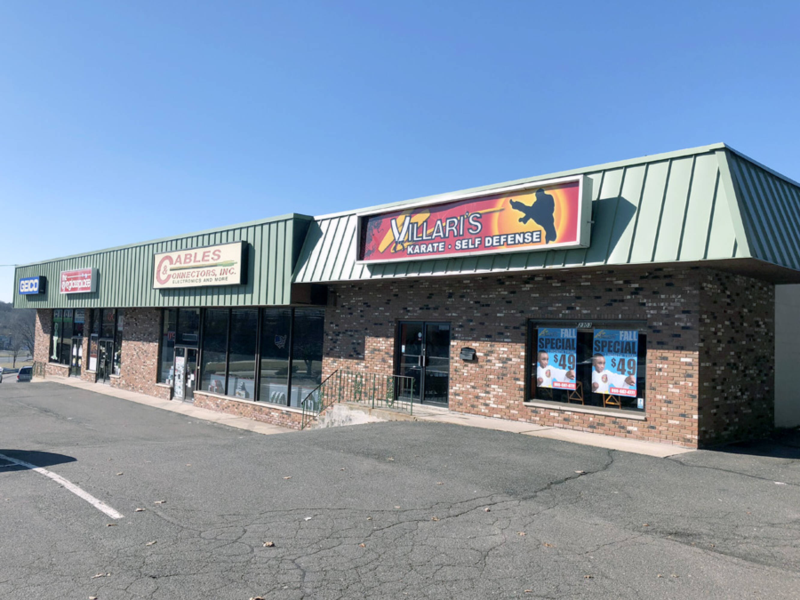 23032315 Berlin Turnpike, Newington, CT 06111