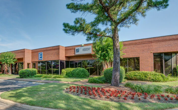 Pictures of Retail, Office, Industrial property located at Airport Business Park, Memphis, TN 38118 for lease - image #1