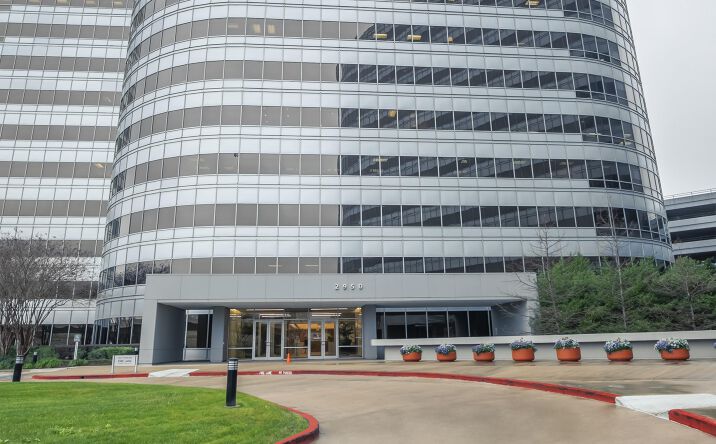Pictures of Office property located at 2950 North Loop West  Suite 500, Houston, TX 77092 for lease - image #1