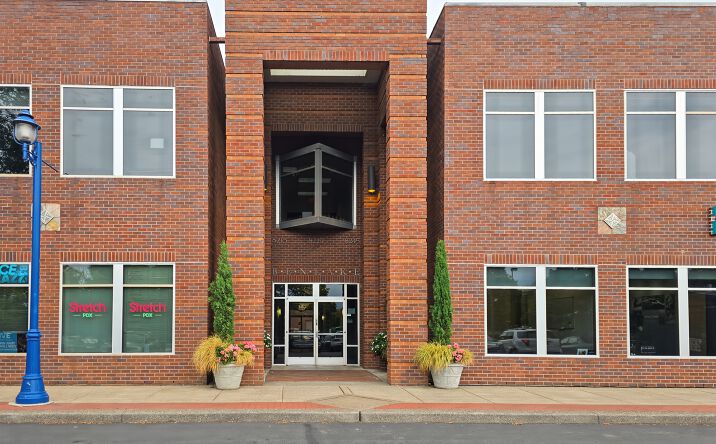Pictures of Office property located at 8215 SW Tualatin-Sherwood Road    Suite 200, Tualatin, OR 97062 for lease - image #1