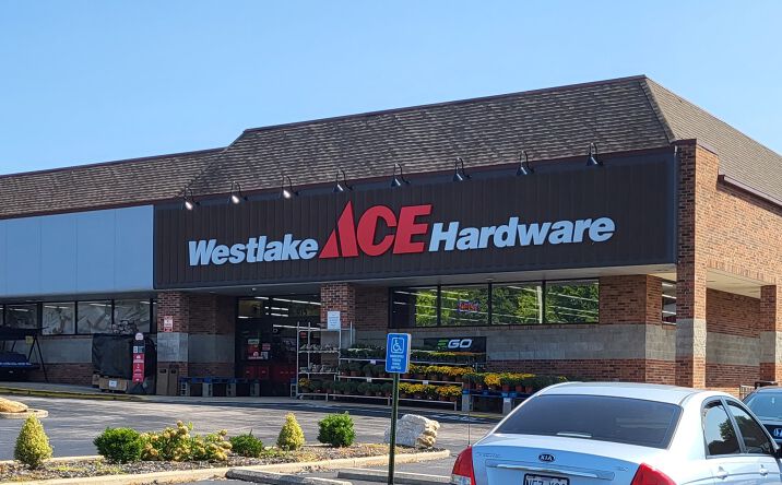 Pictures of Retail, Office, Restaurant property located at 915 Jungermann Rd, St Peters, MO 63376 for lease - image #1