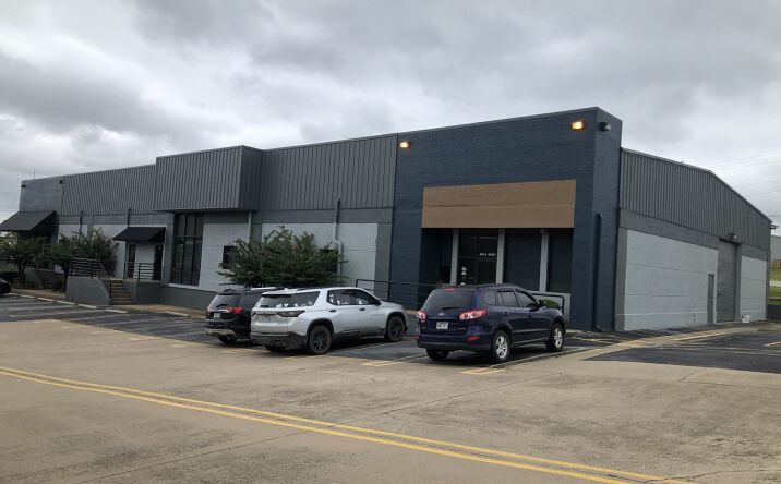 Pictures of Office property located at 4943 Old Greenwood Rd, Fort Smith, AR 72903 for lease - image #1