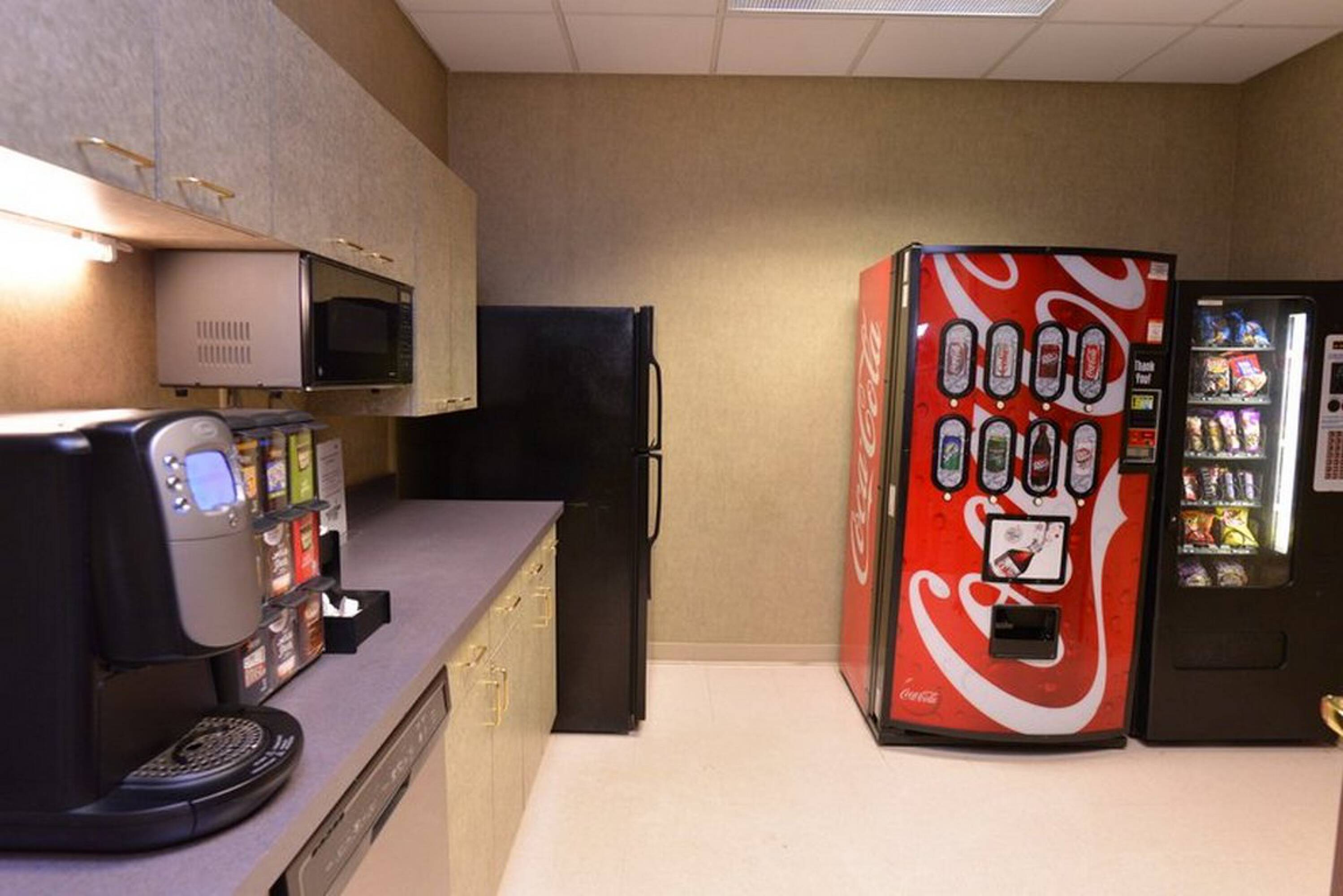 6047 Tyvola Glen Circle, Charlotte, NC 28217