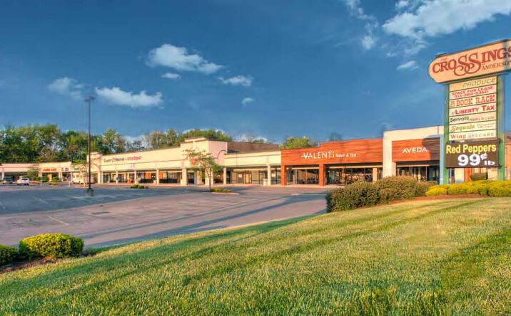 Pictures of Retail, Restaurant property located at 8315 Beechmont Ave, Cincinnati, OH 45255 for lease - image #1