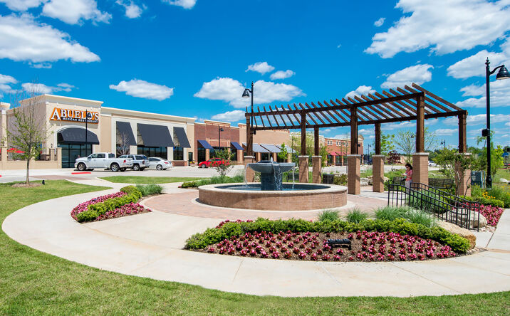 Pictures of Retail, Restaurant property located at 8926 S Broadway Ave, Tyler, TX 75703 for lease - image #1