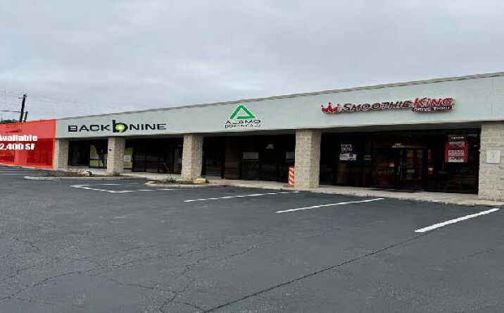 Pictures of Retail property located at 228 W. Bandera Road, Boerne, TX 78006 for lease - image #1