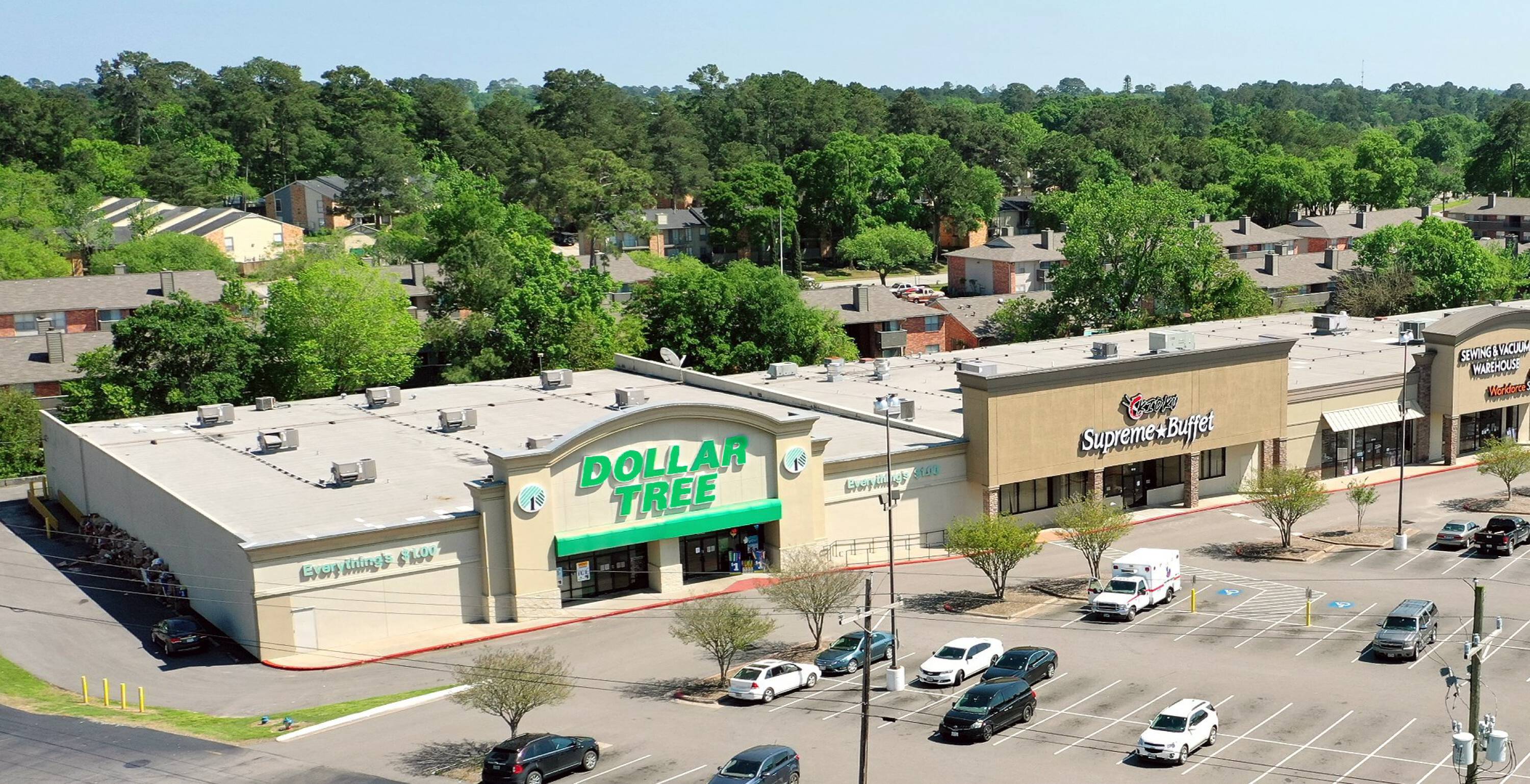 Pine Hollow Shopping Center