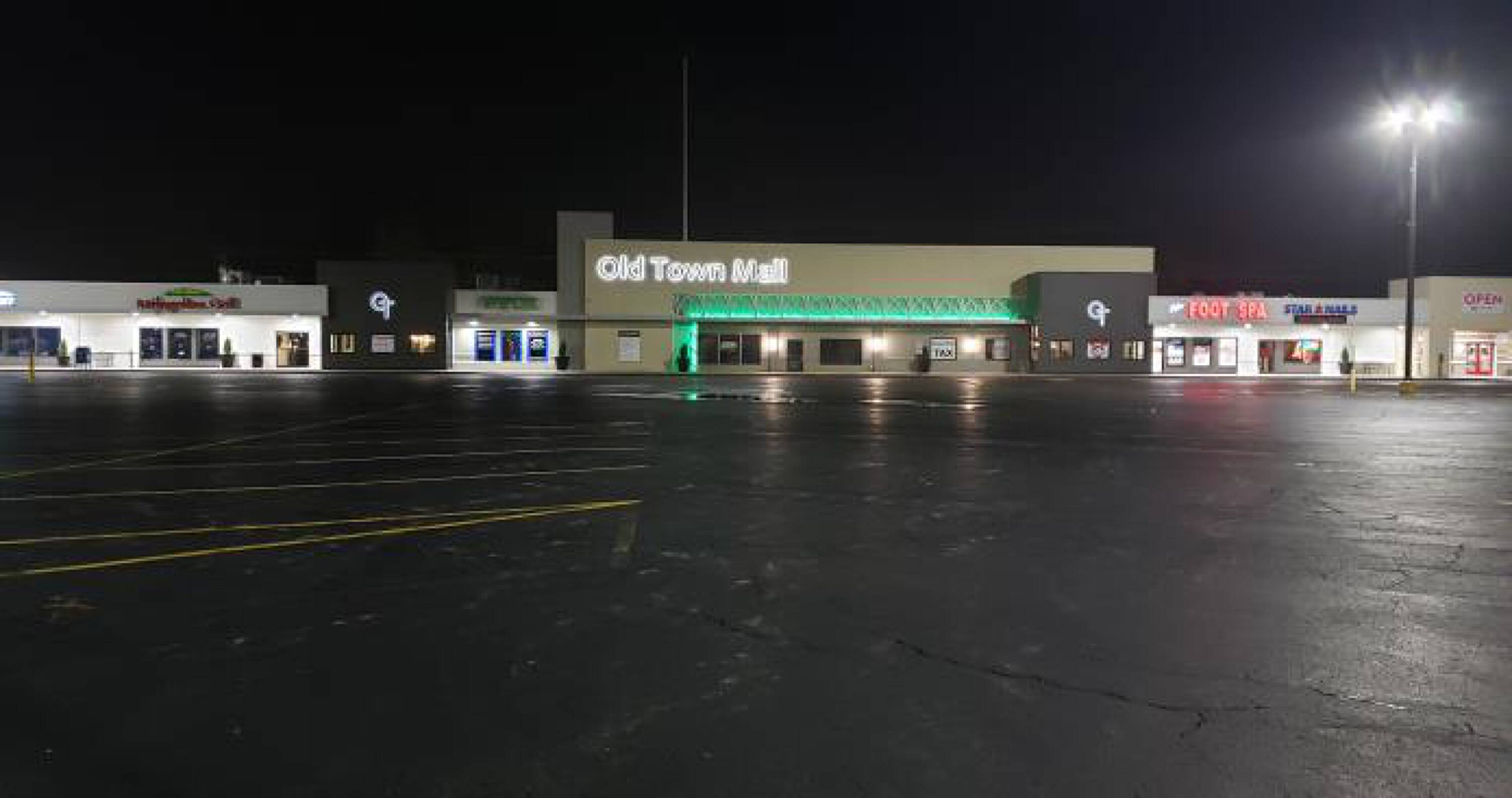 4639 Keystone Crossing, Eau Claire, WI, 54701 - Regional Center/Mall For  Lease