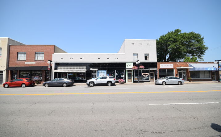Pictures of Retail property located at 711-715 N Main St, Nevada, MO 64772 for lease - image #1