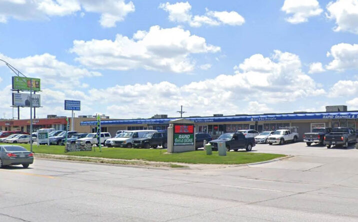 Pictures of Retail property located at 4442 S 84th St, Omaha, NE 68127 for lease - image #1