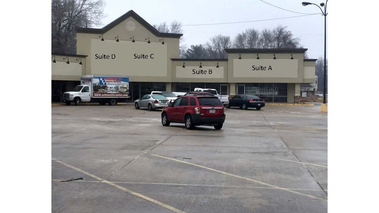 1090 S Neosho Blvd, Neosho, MO 64850 Retail Space for Lease