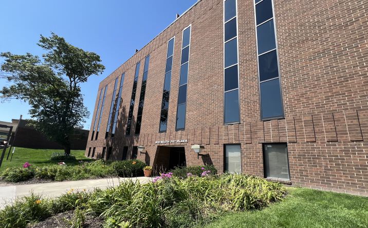 Pictures of Office property located at 900 S 74th Plaza, Omaha, NE 68114 for lease - image #1