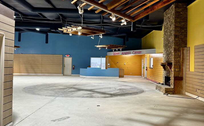 Pictures of Retail, Office property located at 5880 Veterans Pkwy, Columbus, GA 31909 for lease - image #1