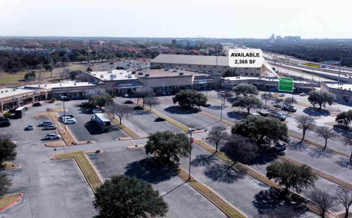 Pictures of Retail, Restaurant property located at 13717 Burnet Rd, Austin, TX 78727 for lease - image #1