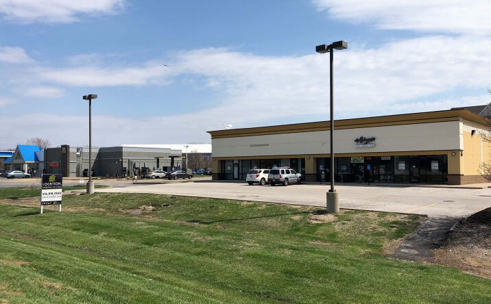Pictures of Retail, Office, Industrial property located at 3260 Rider Trail S, Earth City, MO 63045 for lease - image #1