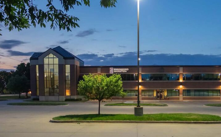 Pictures of Retail, Office property located at 4949 Westown Pkwy, West Des Moines, IA 50266 for lease - image #1