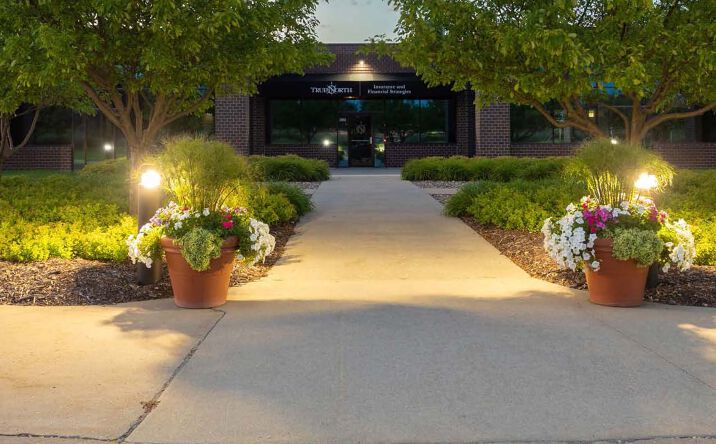 Pictures of Office property located at 6800 Lake Dr, West Des Moines, IA 50266 for lease - image #1