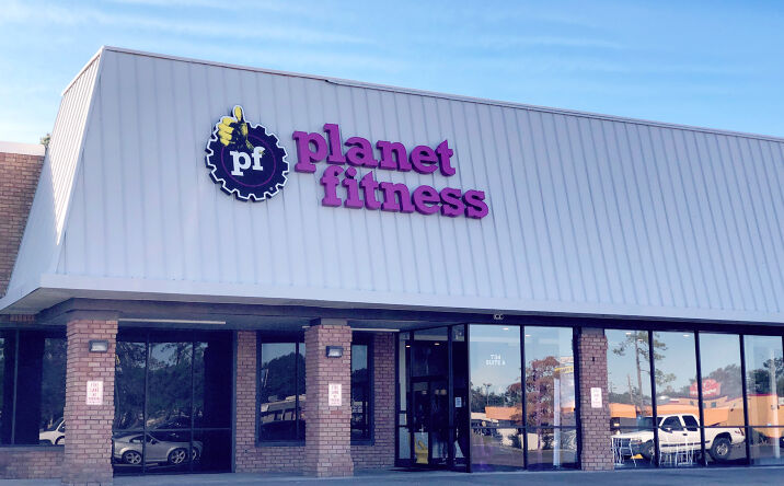 Pictures of Retail property located at 790 Memorial Bvd, Picayune, MS 39466 for lease - image #1