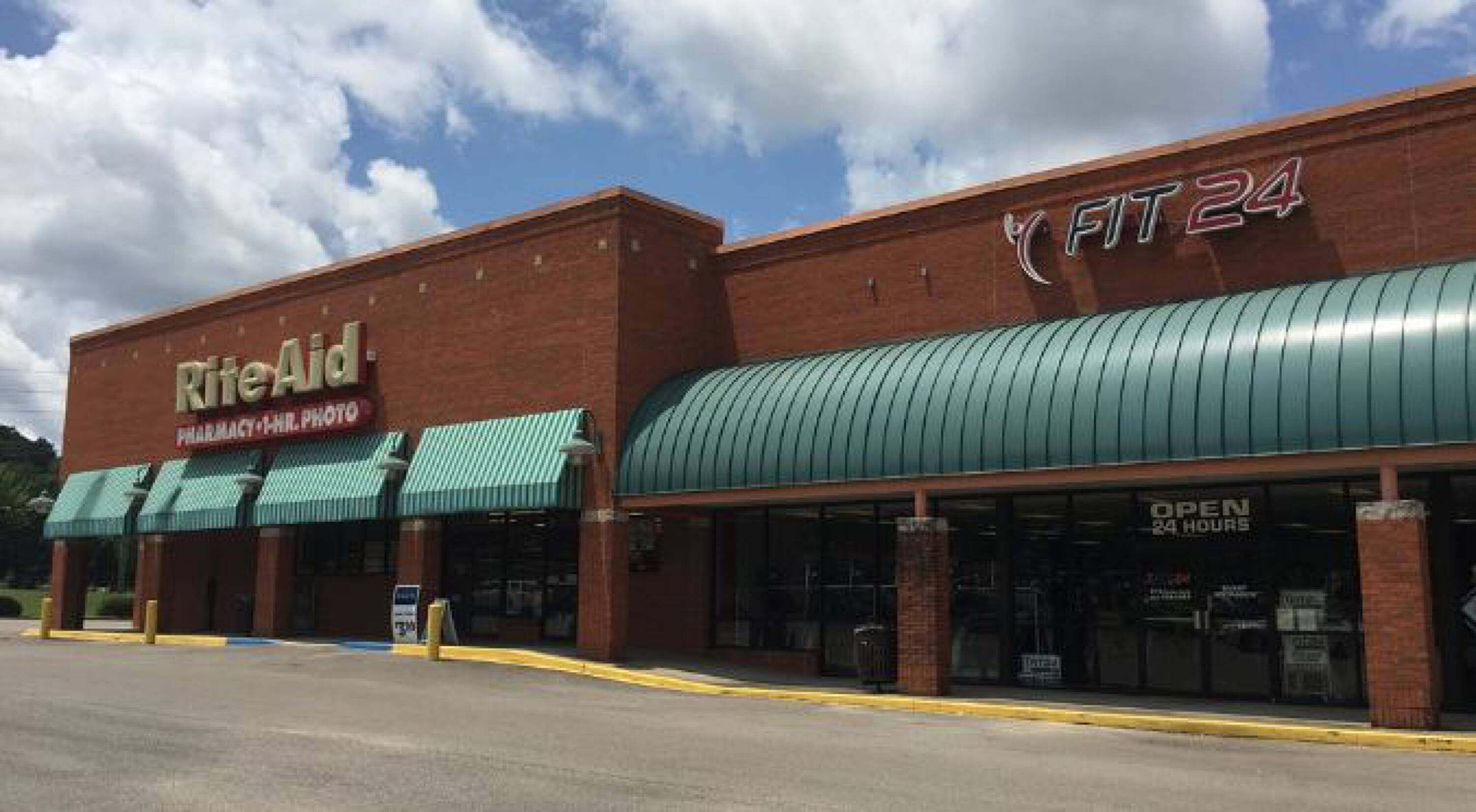 104 Market Center Dr, Alabaster, AL 35007