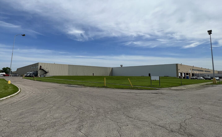 Pictures of Industrial property located at 1800 W Hawthorne Ln, West Chicago, IL 60185 for lease - image #1