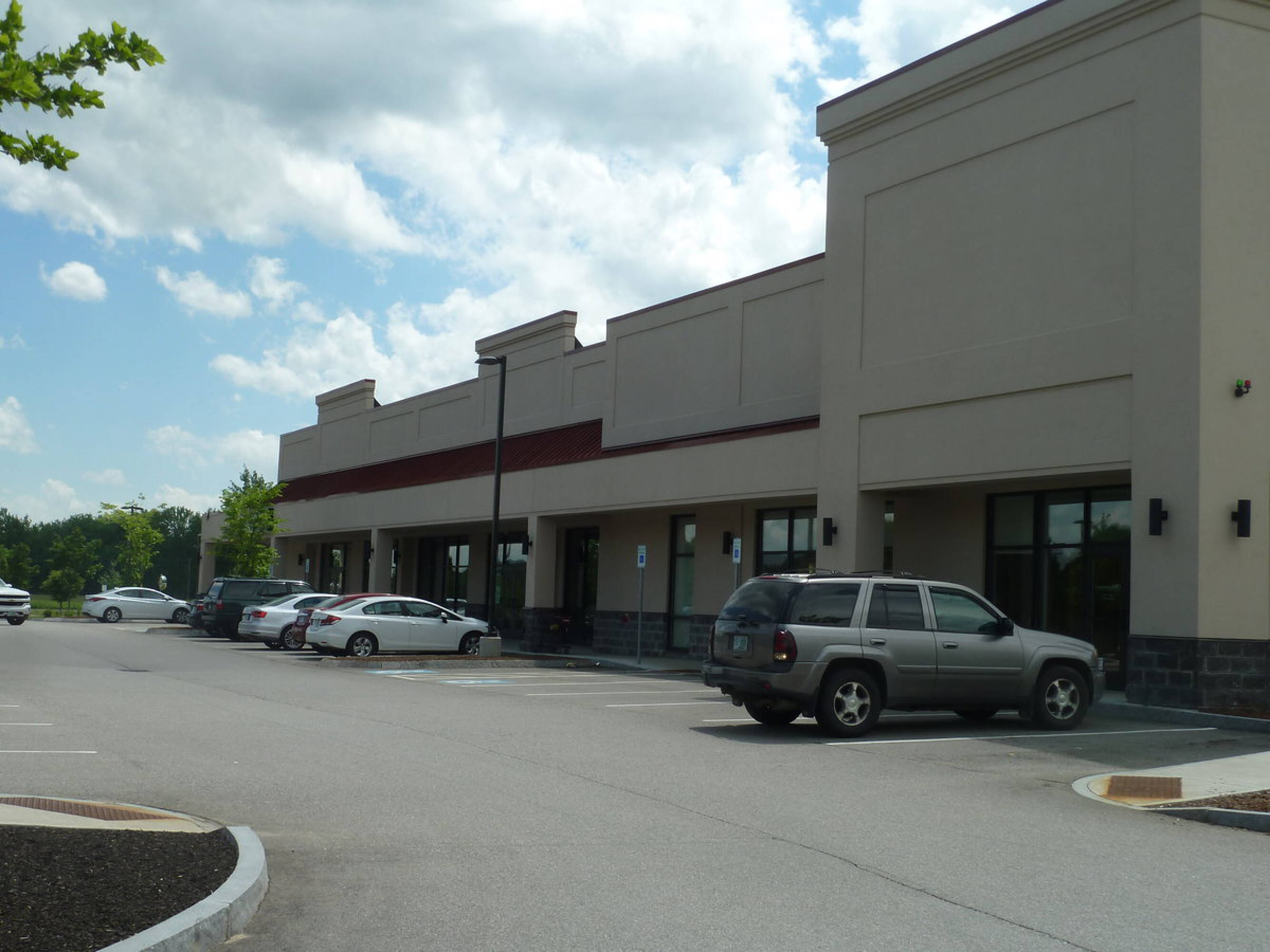 8 Loudon Road, Concord, NH 03301