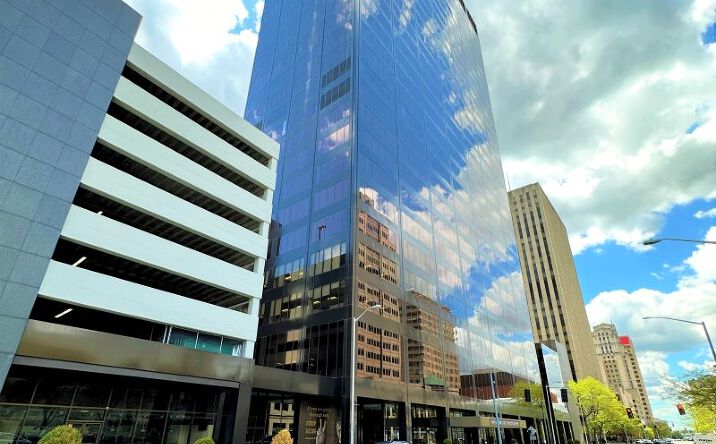 Pictures of Retail, Office, Restaurant property located at 40 N Main St, Dayton, OH 45423 for lease - image #1
