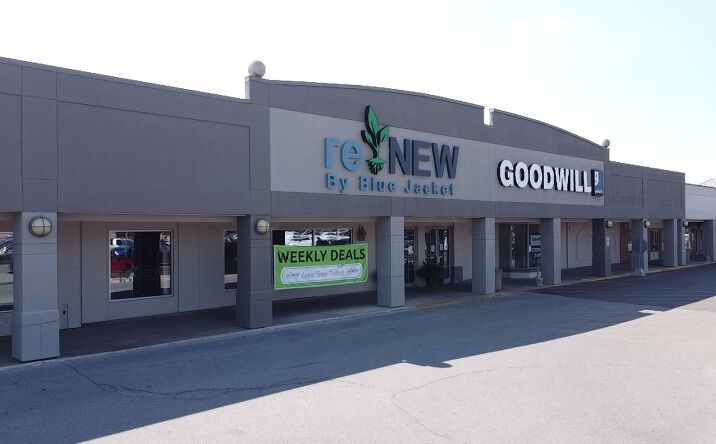 Pictures of Retail property located at 6302 E State Blvd, Fort Wayne, IN 46815 for lease - image #1