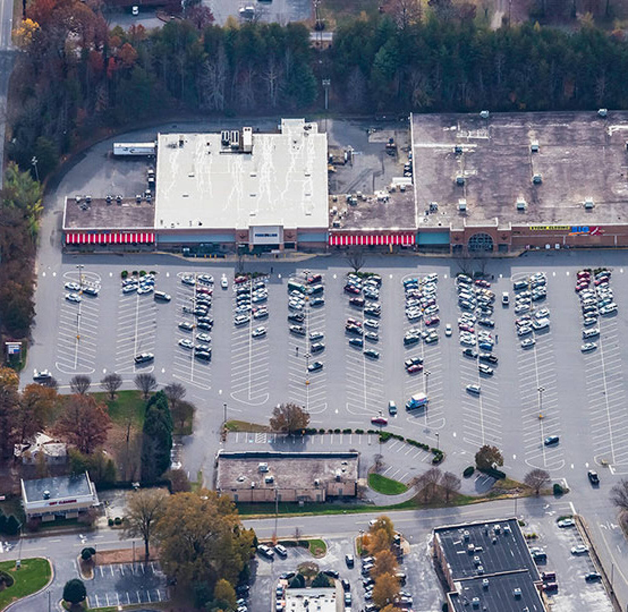 1630 E Broad Street, Statesville, NC 28625