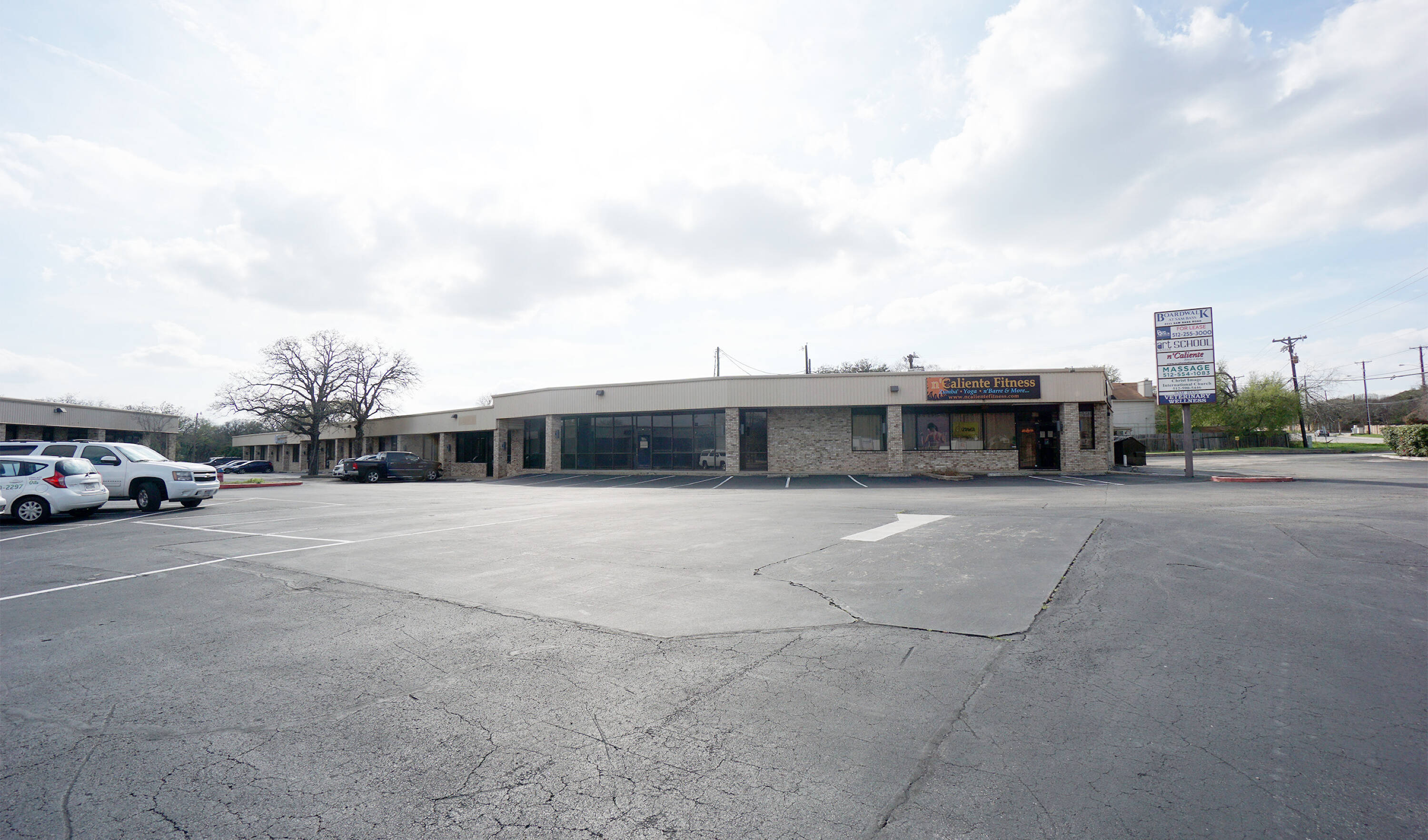 2111 Sam Bass Rd, Round Rock, TX 78681