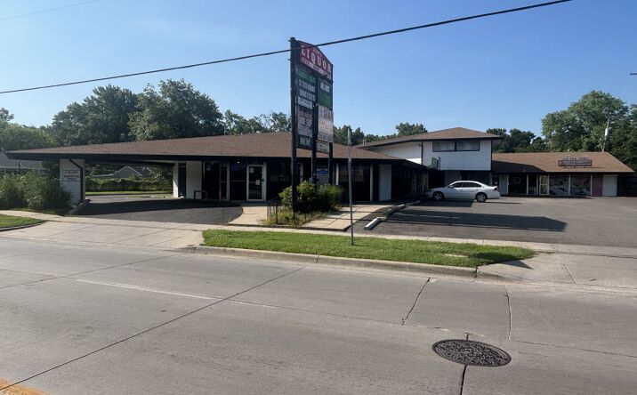 Pictures of Office, Retail property located at 5631 E Harry St, Wichita, KS 67218 for lease - image #1
