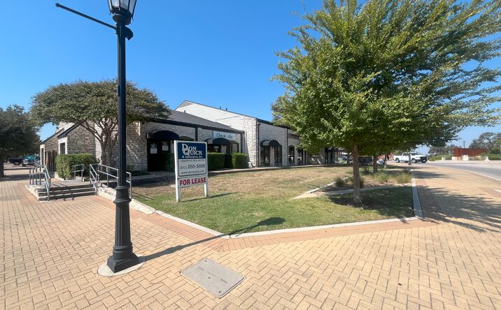 Pictures of Office property located at 206 W Main St, Round Rock, TX 78664 for lease - image #1