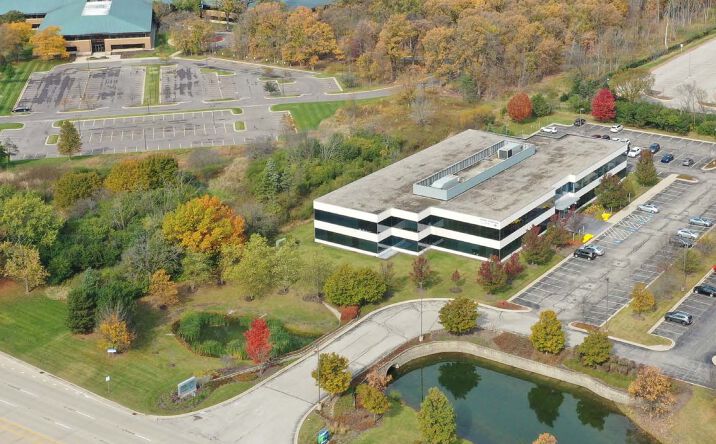Pictures of Office property located at 2610 Lake Cook Road, Riverwoods, IL 60015 for lease - image #1