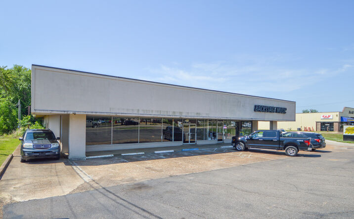 Pictures of Retail, Office, Special Purpose property located at 115A Highway 12 W, Starkville, MS 39759 for lease - image #1