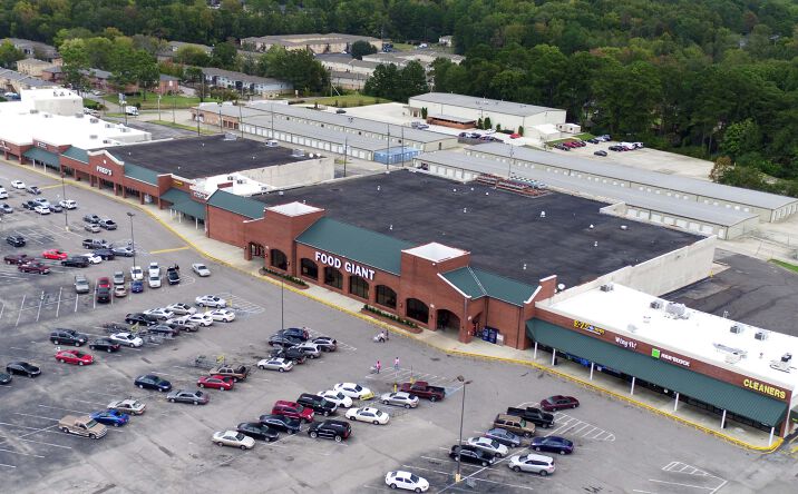 Pictures of Retail, Office, Restaurant property located at 1671 Center Point Pkwy, Center Point, AL 35215 for lease - image #1