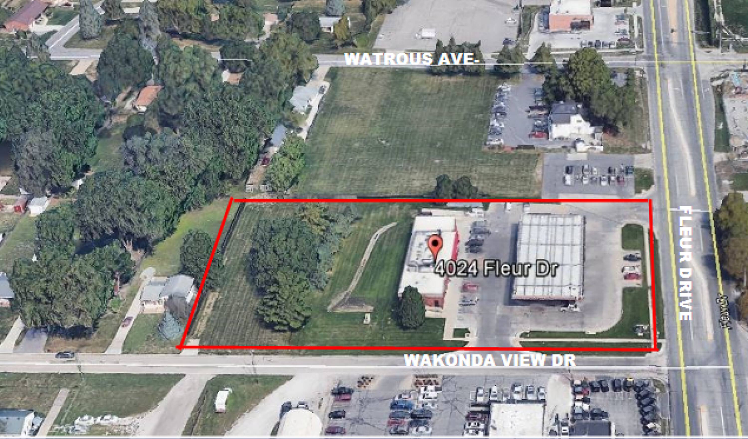 4024 Fleur Dr, Des Moines, IA 50321