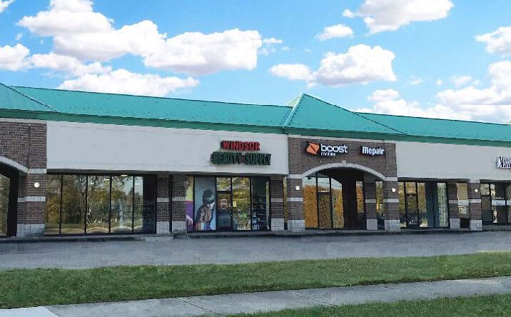 Pictures of Retail, Office, Restaurant property located at 15210 15 Mile Rd, Fraser, MI 48026 for lease - image #1