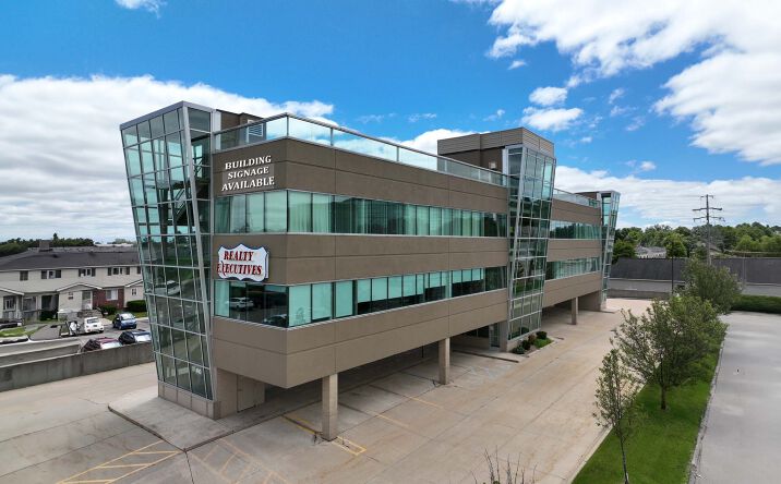 Pictures of Office property located at 400 E. Big Beaver Road, Troy, MI 48083 for lease - image #1