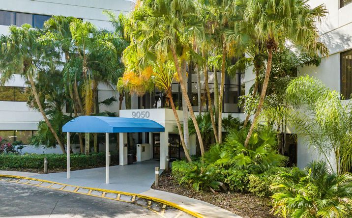 Pictures of Office property located at 9050 Pines Blvd, Pembroke Pines, FL 33024 for lease - image #1