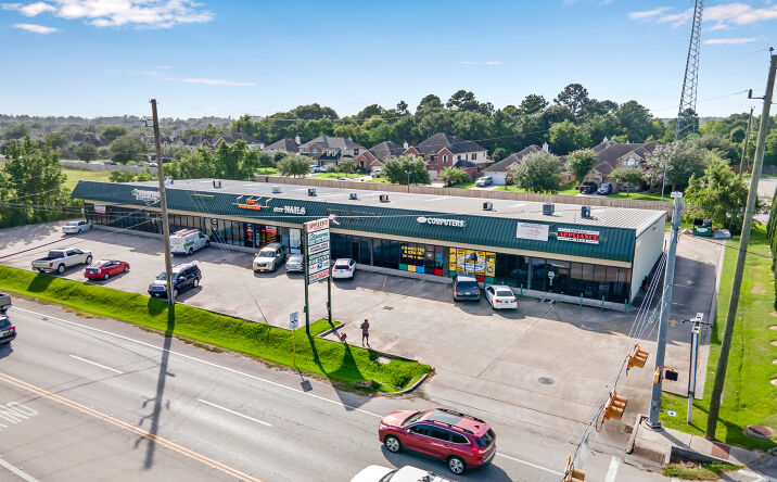 Pictures of Retail, Office, Industrial property located at 2810 Louetta Rd, Spring, TX 77388 for lease - image #1