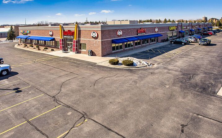 Pictures of Retail, Restaurant property located at 2059 Witzel Ave, Oshkosh, WI 54904 for lease - image #1