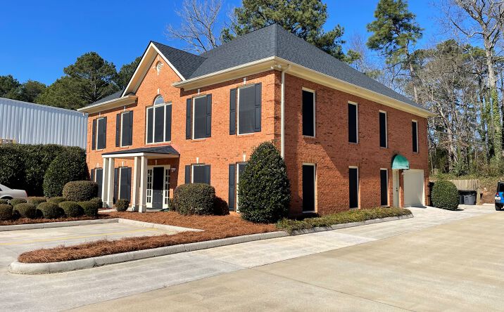 Pictures of Office property located at 3525 Lorna Ridge Dr, Birmingham, AL 35216 for lease - image #1