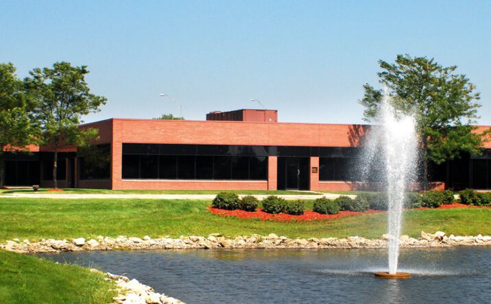 Pictures of Office property located at 7745 Office Plaza Drive North, West Des Moines, IA 50266 for lease - image #1