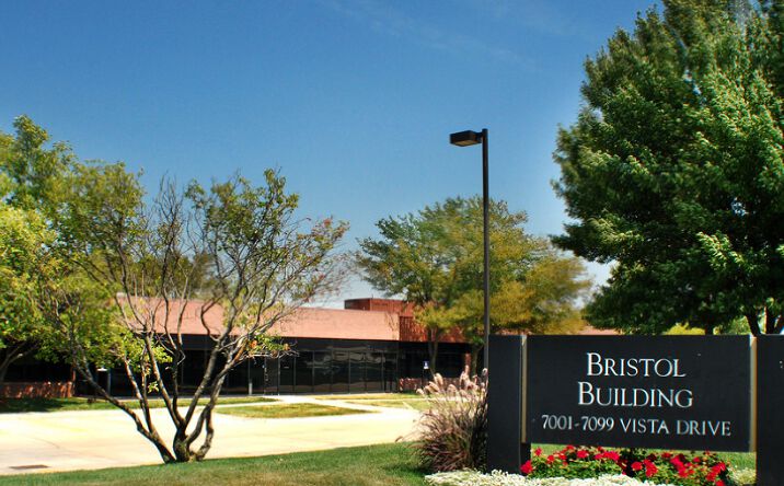 Pictures of Office property located at 7001 Vista Dr, West Des Moines, IA 50266 for lease - image #1