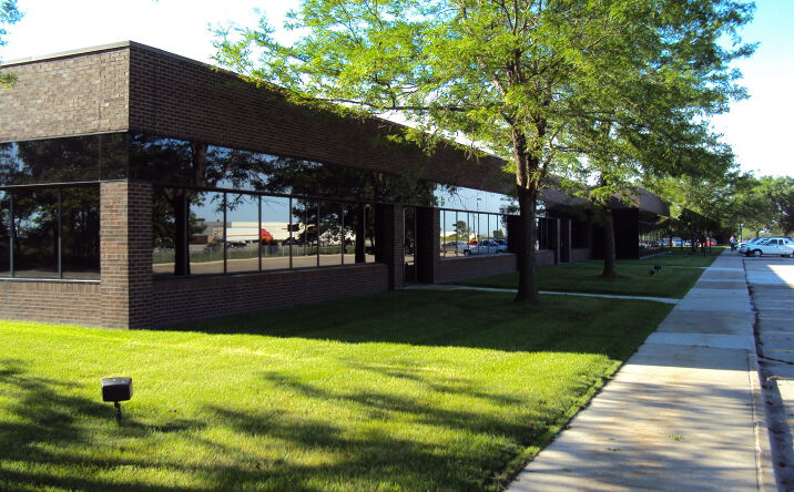 Pictures of Industrial property located at 4550 NW 114th Street, Urbandale, IA 50322 for lease - image #1