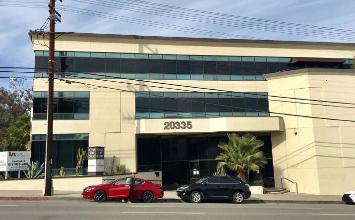 Pictures of Office property located at 20335 Ventura Blvd, Woodland Hills, CA 91364 for lease - image #1